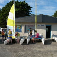 camping-ecole-de-voile-local