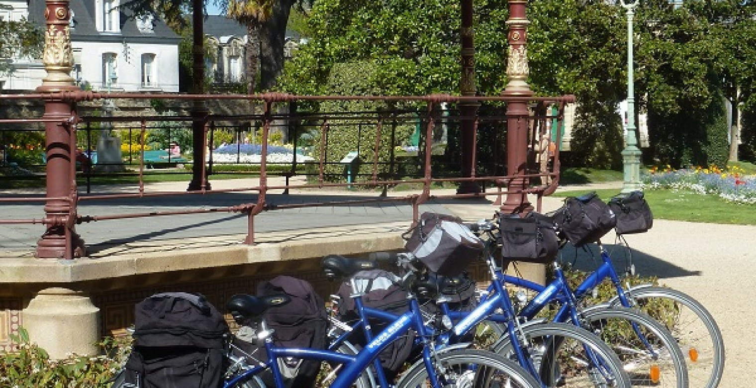 VTC Velos Bleus 21 V  avec équipements - Vélos Bleus - Saint-Malo