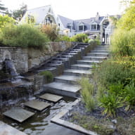 SAS-Eric-Lequertier-jardin-avec-fontaine