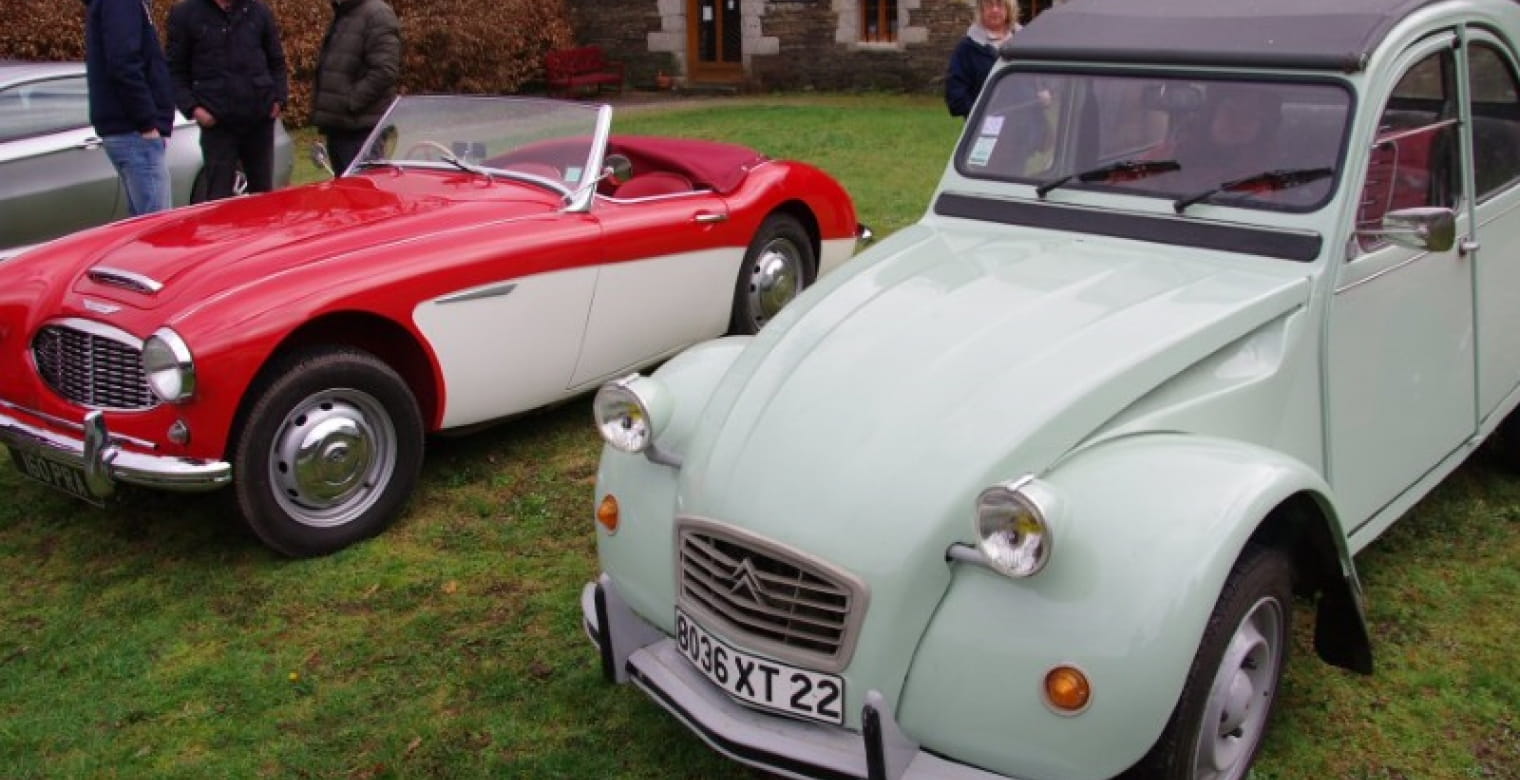 2CV_in_Brittany