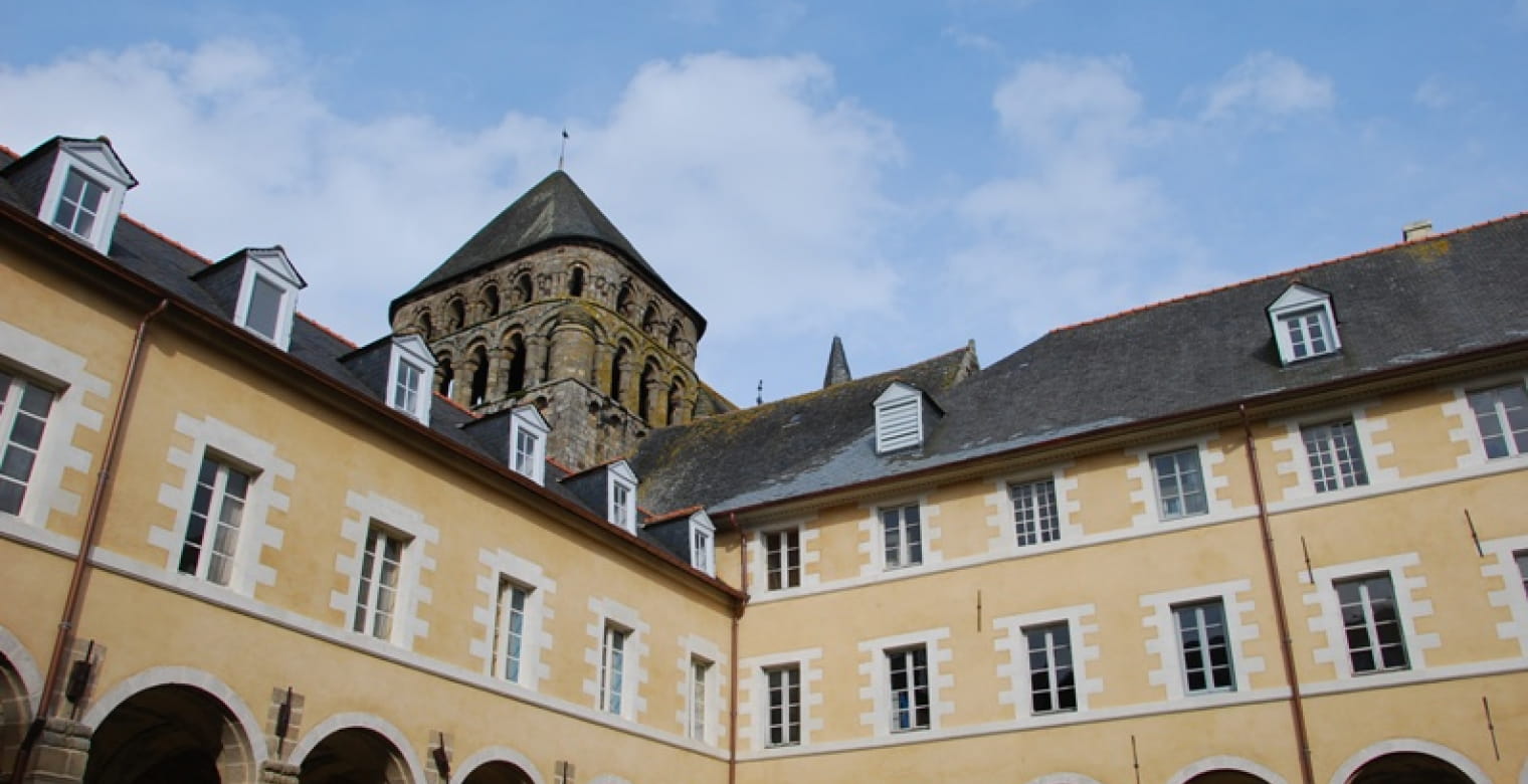 Abbaye et cloître St Sauveur - Redon